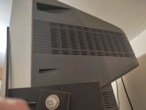 Imagen 3 de 10 de Televisor Sharp Xflat Pantalla Plana 21' Contol Remoto Base