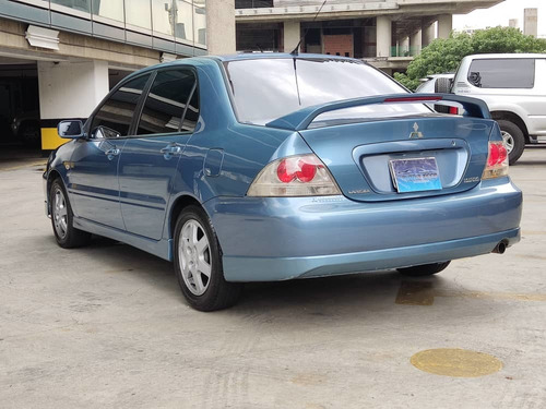 Imagen 6 de 10 de Mitsubishi Lancer Tauring