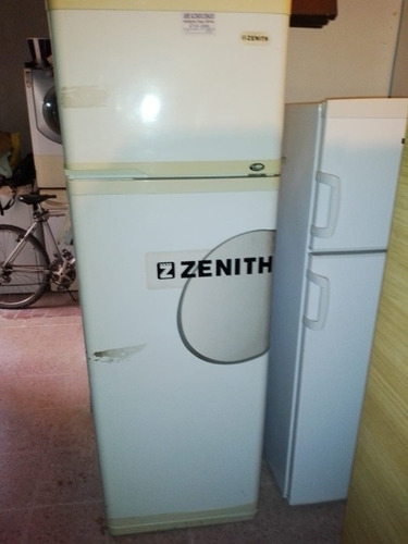 Heladera Con Freezer Funcionando 