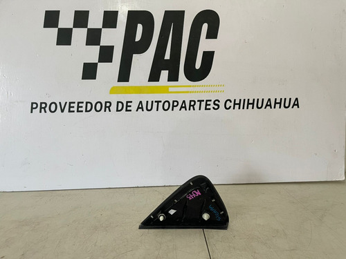 Moldura De Retrovisor Izquierdo Toyota Sienna 2021 Al 2025 Negro (Usado)