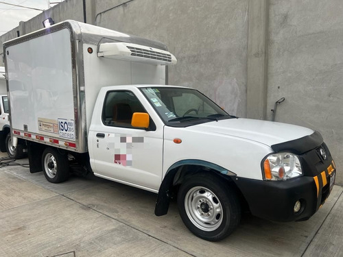 Nissan Np300 2015 Con Caja Refrigerada!