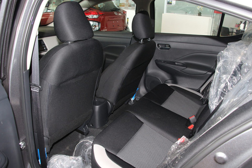 Imagem 6 de 9 de Nissan Versa Advance 1.6 (flex) (aut)
