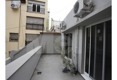 Imagen 12 de 14 de Excelente Casa, En 3 Plantas, Reciclada A Nuevo