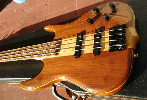 Bajo Ken Smith Burner Artist , Excelente ! Con Estuche Diestro Marrón 4 (Usado)