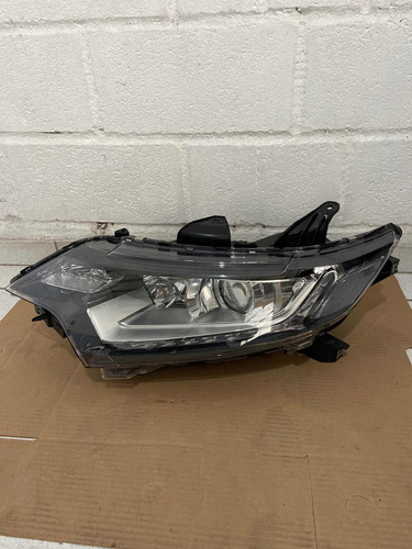 Farol Esquerdo Outlander 2016 17 18 19 20 Original Com Led (Usado)