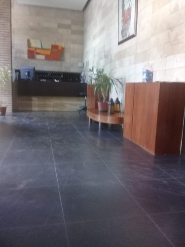 Arriendo Departamento  2  Dormitorios 2  Baños   Terraza