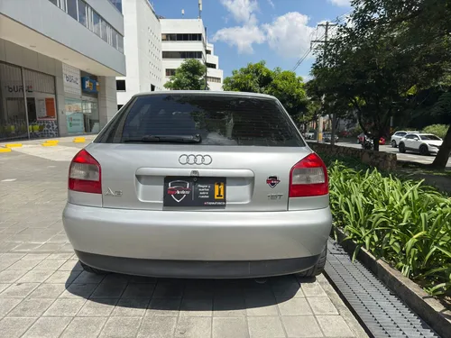 Audi A3 1.8t HB MT