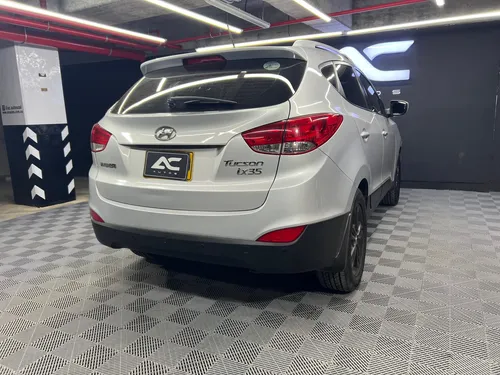Hyundai Tucson IX35 GL 2.0 4X2
