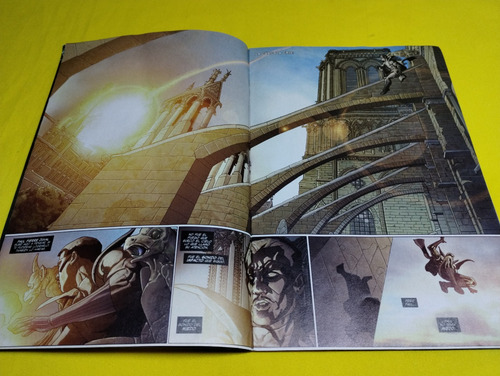 2 Comics Invincible Iron Man Fear Itself #2 Y #3 Marvel (Usado)