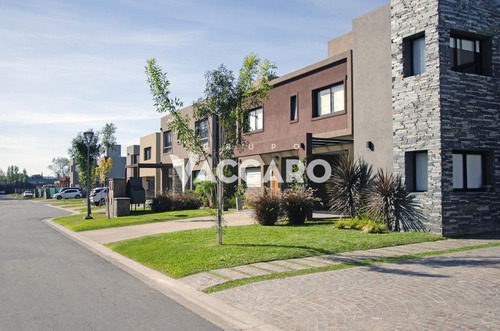Oportunidad Departamento En Barrio Privado Con Renta.