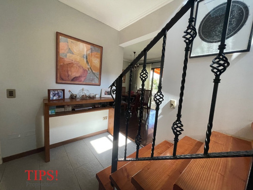 Imagen 3 de 30 de Hermosa Casa Aislada De Dos Pisos En Alto Macul