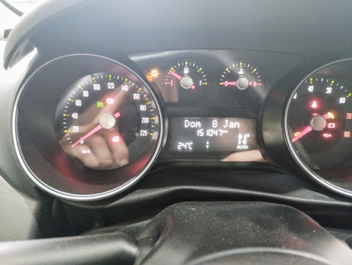 Fiat Punto 1.6 16v Essence Flex Dualogic 5p