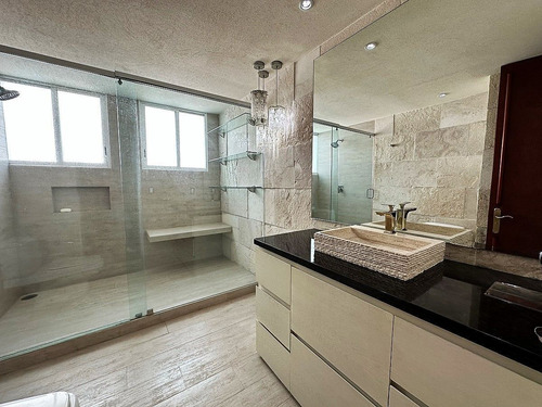 Departamento En Venta En La Cumbre (el Servilletero) Con Balcones