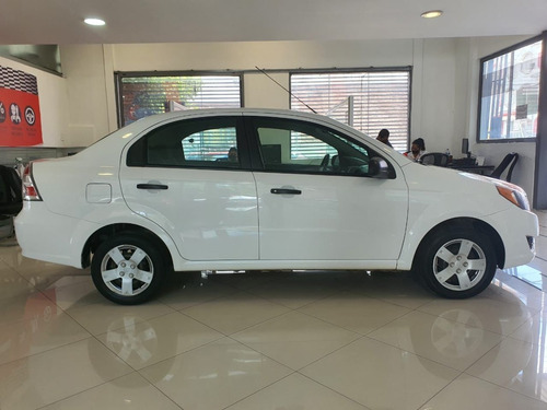 Imagen 7 de 15 de Chevrolet Aveo Ls Tm Paq. K 2018 44,300 Km Blanco 4 Ptas