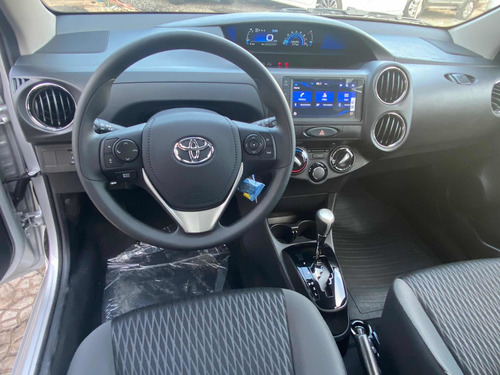 Toyota Etios 2021 1.5 X Plus 16v Aut. 5p