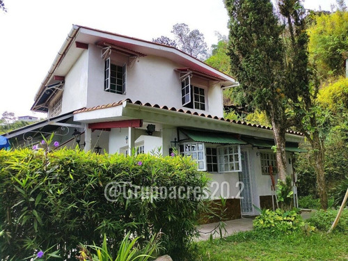 Se Vende De Casa En La Urbanizacion Colinas De Pasatiempo San Antonio De Los Altos Rz