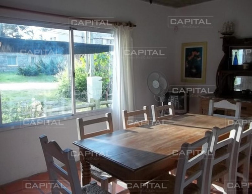 Excelente Casa En Alquiler De Temporada- Ref: 25380