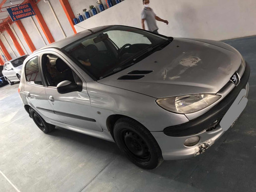 Peugeot 206 1.4 8v Flex Presence