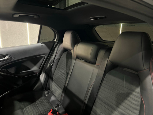 Mercedes-Benz Classe GLA 2.0 Sport Turbo 5p