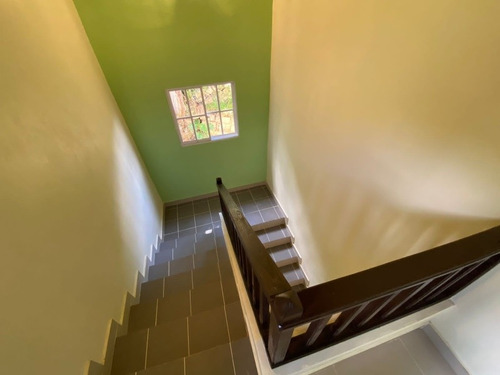 Imagen 9 de 12 de Se Vende Casa En Constanza