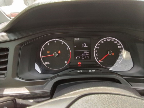Volkswagen Polo 1.0 MPI MANUAL