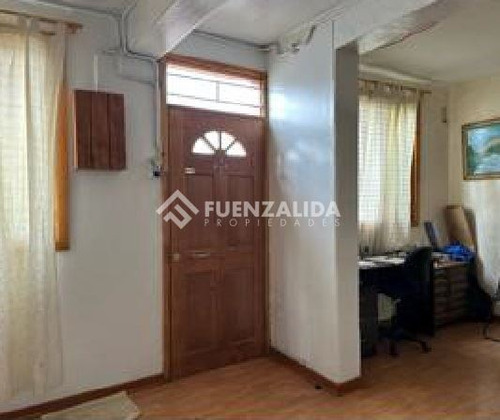 Casa En Venta De 3 Dorm. 2 Baños En La Serena