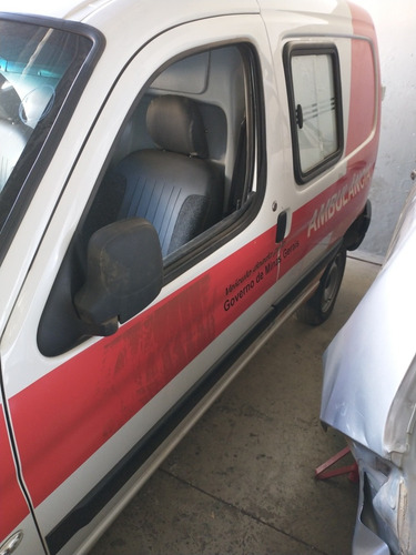 Peugeot Partner Ambulância