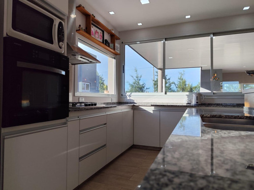 Casa En Venta En Barrio Privado Costa Verde
