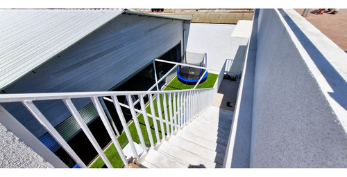 Gran Propiedad Comercial En Quillota, 800 M2., Con 2 Dptos.,