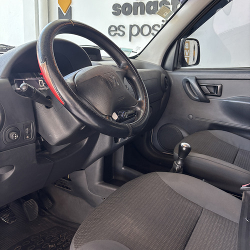 Peugeot Partner 1.4 Furgon Confort 5as