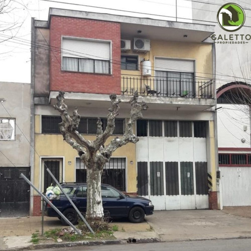 Venta - Casa En P.a. - 3 Dormitorios