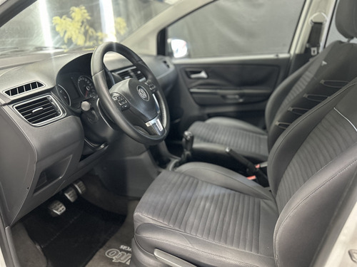 Volkswagen Crossfox 1.6 MI FLEX 8V 4P MANUAL
