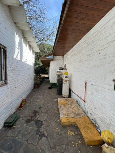 Casa Quinta De 3 Ambientes Con Piscina Sobre Gran Lote En Sierras De Los Padres/ La Peregrina