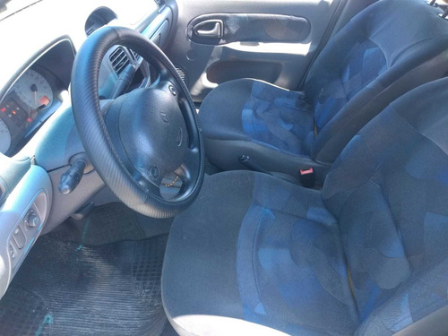 Renault Clio Sedan Rt 1.6 16v