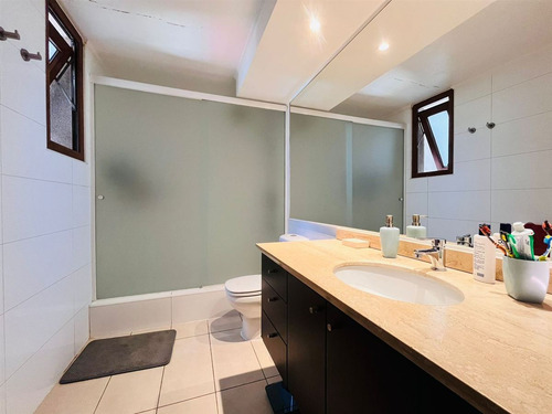 Departamento En Venta De 4 Dormitorios En Las Condes
