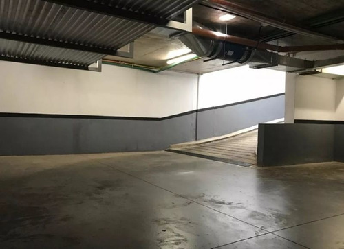 Echeverría 4200 Villa Urquiza Cochera Doble U$33.500