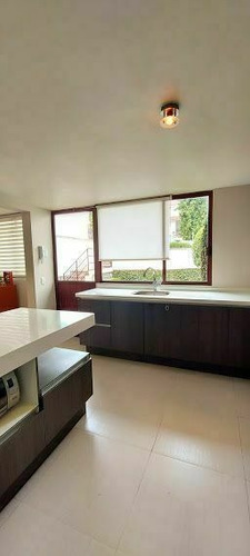 Imagen 19 de 30 de Venta De Casa En Condominio Con Jardín Cerca Del Ángeles Del