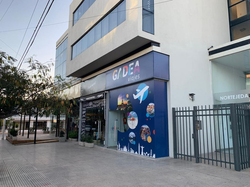 Oficina En Venta Av. Tejeda, Cerro De Las Rosas