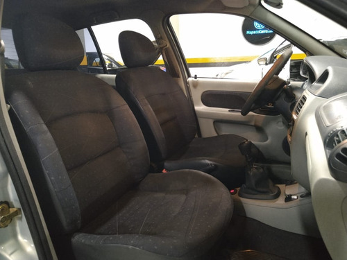 Renault Clio 1.0 Expression 8v Gasolina 4p Manual