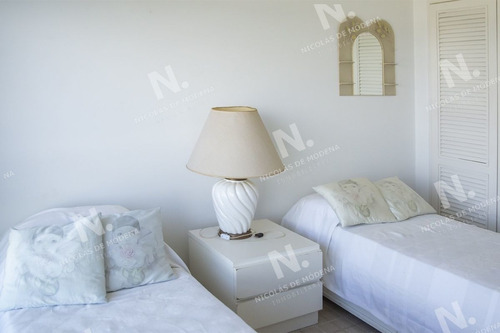 Imagen 6 de 15 de Hermoso Departamento Frente Al Mar!!! - Punta Del Este Brava