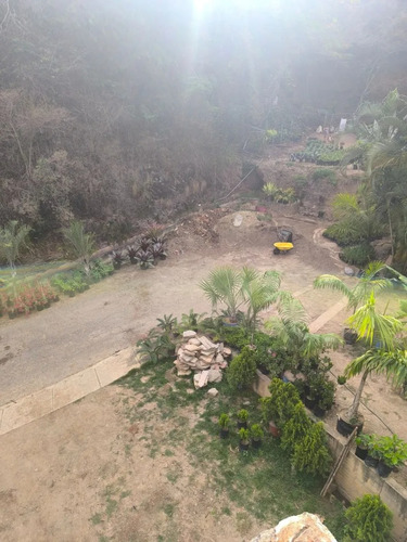 Se Vende Maravilloso Terreno De 2515 Mts2 En Prados Del Este