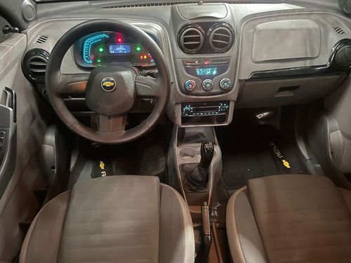 Imagem 9 de 9 de Chevrolet Agile Ltz 1.4 2010