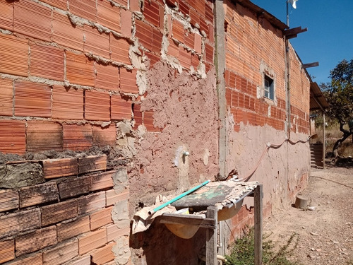 Imagem 9 de 14 de Chácara Com 2 Quartos Dois Banheiros, Ir Uma Sala.