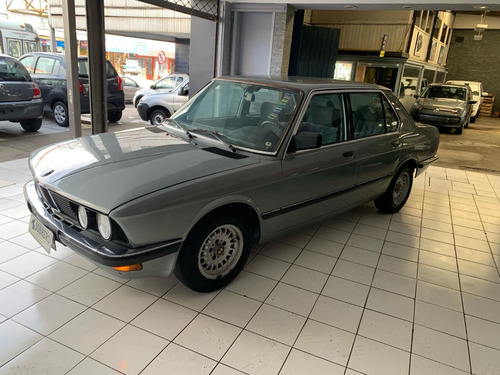 BMW 524 i Sedan