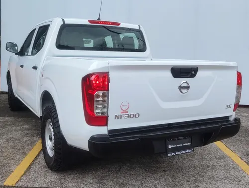 Nissan NP300 2.5 SE Paq Seguridad Mt