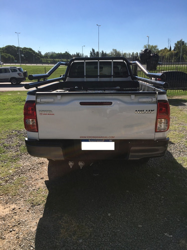 Toyota Hilux Cs Cabina Simple 4x2 + Trailer (opcional)