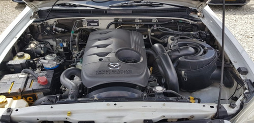 Mazda Bt-50 Dc 2012 Blanca Diesel 4*2 Mt Full