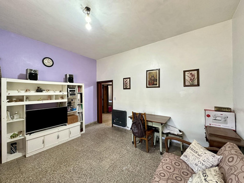 Casa De Tres Ambientes En Venta, Llavallol, Lomas De Zamora