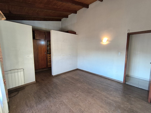 Alto Alberdi - Casa En Venta - 5 Dormitorios