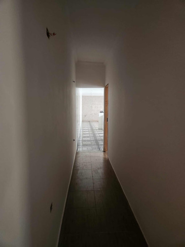 Casa Térrea Com 02 Quartos E 02 Vagas De Garagem